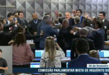 Vídeo: CPMI do INSS aprova quebra de sigilo de Fábio Luís Lula da Silva e termina em tumulto